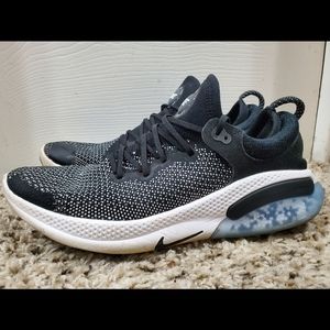 Joyride Run Flyknit 'Oreo' aq2730-001